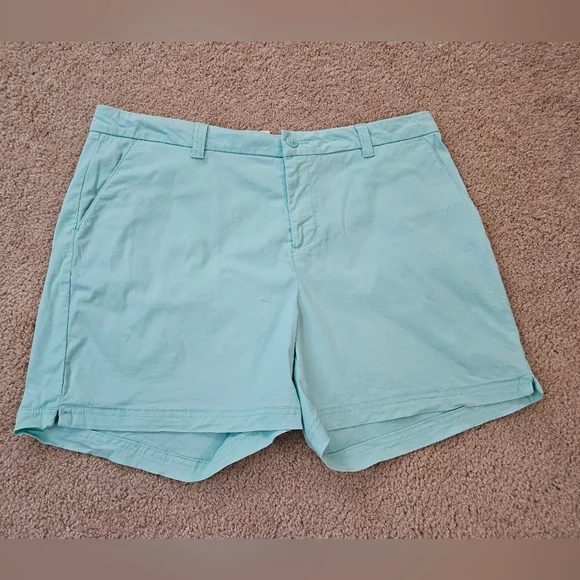 Magellan Outdoors Women's Size 18 Aqua Blue Shorts - Picture 1 of 11